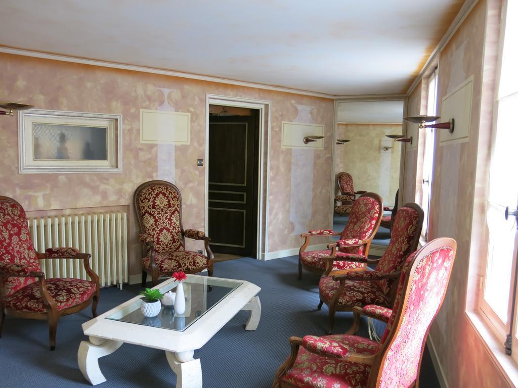 La Tour Hotell Aubazines Exteriör bild